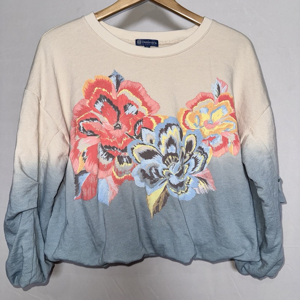 Democracy Floral Dip Dye Long Sleeve Bubble Hem Sweatshirt PL Beige Blue. Boho‎